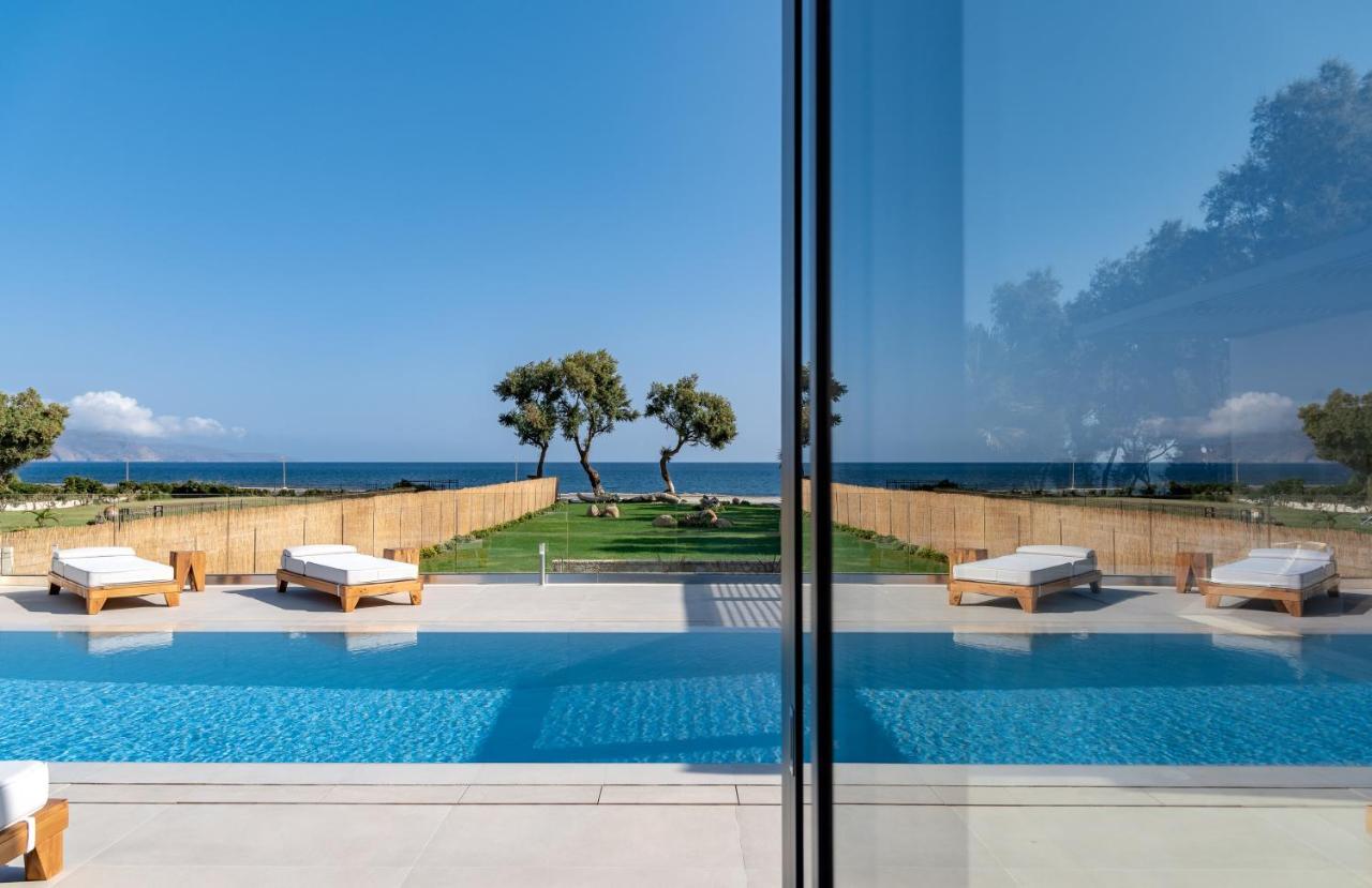 Artemis Seafront Villa, An Evanescence Sea Retreat, By Thinkvilla 테브로노이티스 외부 사진