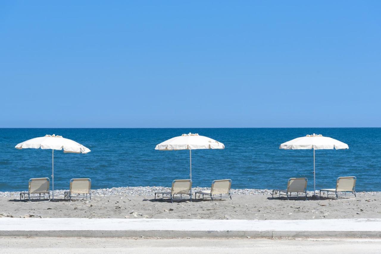 Artemis Seafront Villa, An Evanescence Sea Retreat, By Thinkvilla 테브로노이티스 외부 사진